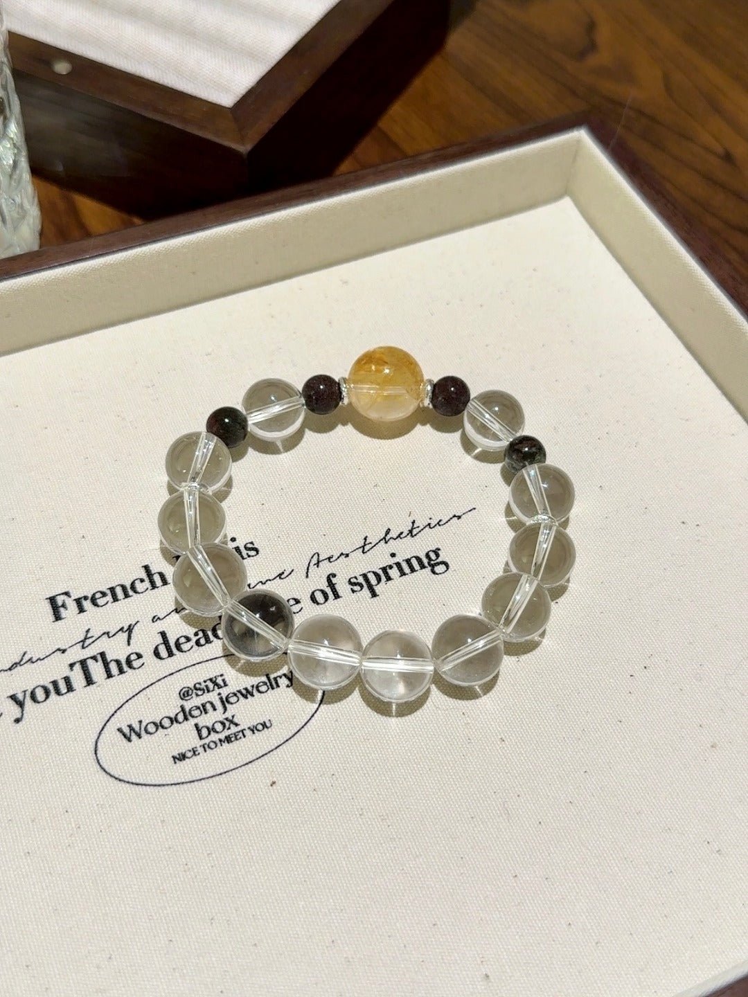 ▫️▪️ White crystal green ghost yellow gum flower bracelet
